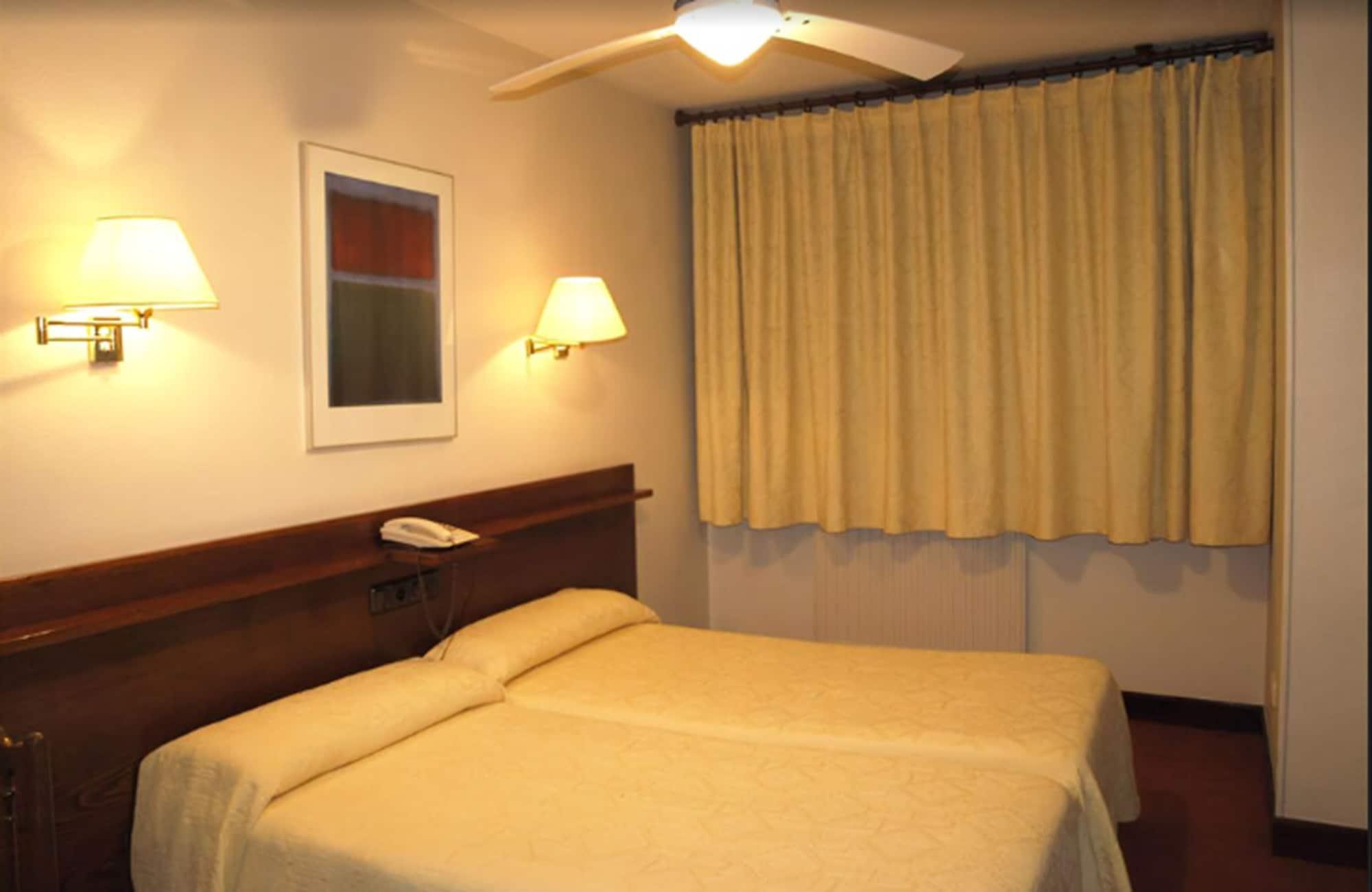Hotel Ibiltze Lasarte Oria Exterior photo